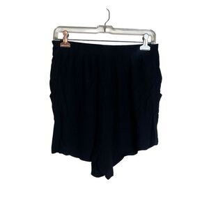 3 for $30! Don’t ask‎ why black flowy shorts